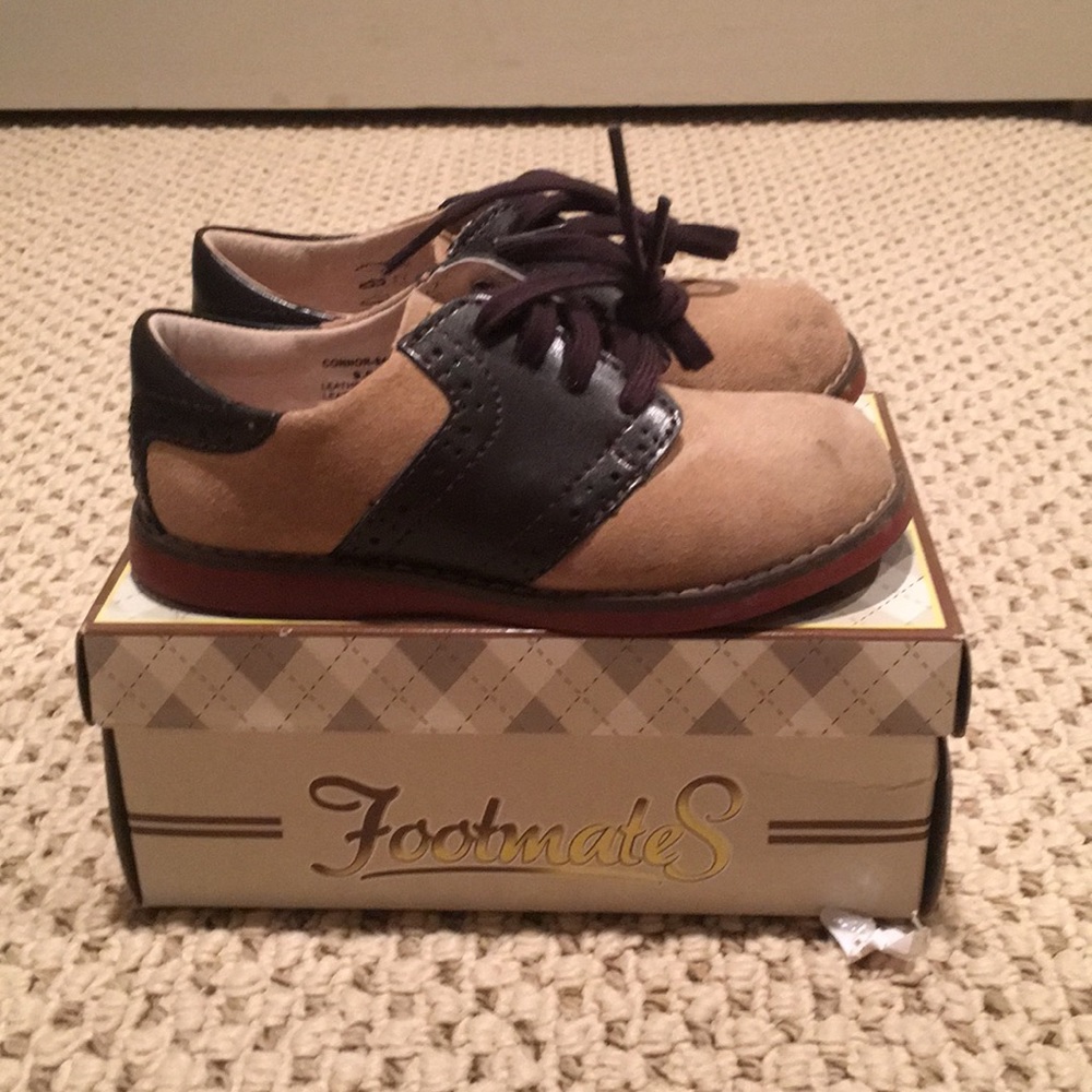 Toddler size 9 Footmates